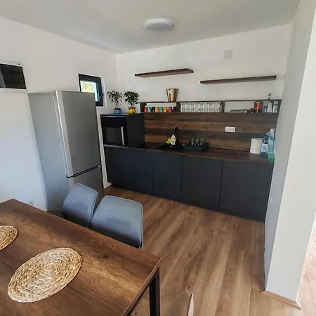 Kally Fruska Gora Βίλα